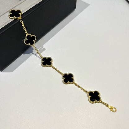 [BLUE TEARS] CLOVER 5 MOTIF ONYXS BRACELET COLLECTION