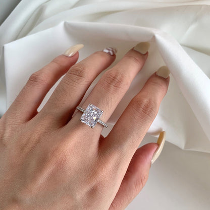 [Nova Jewelry]4.0 Carat Luxurious Engagement Ring