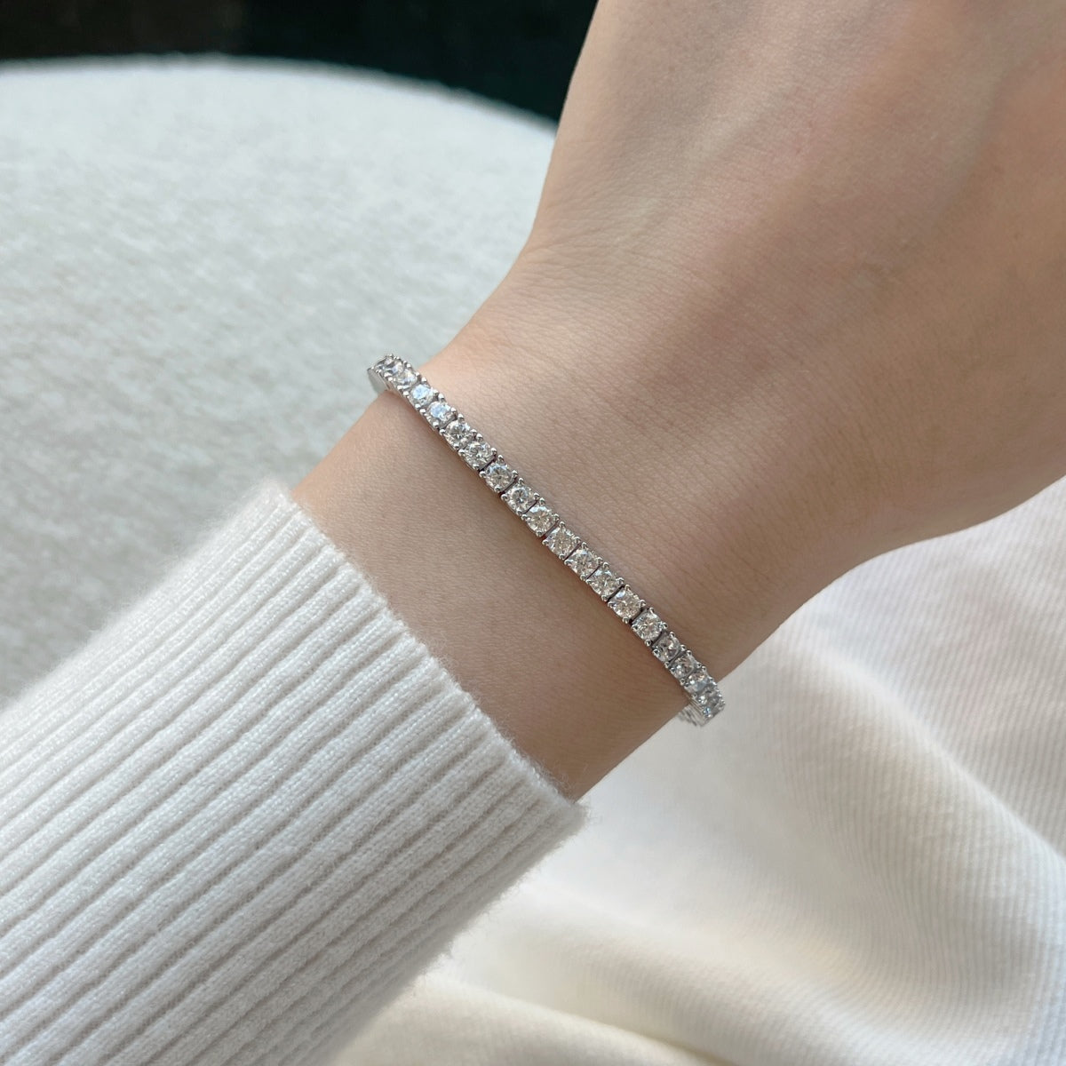 [Nova Jewelry]Dainty Charming Round Cut Tennis Bracelet