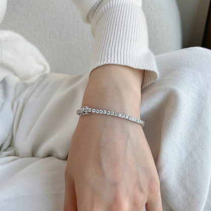 [Nova Jewelry]Dainty Charming Round Cut Tennis Bracelet