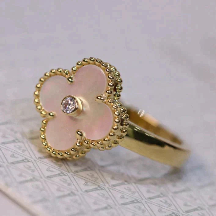 [BLUE TEARS]CLOVER PINK MOP RING GOLD DIAMOND