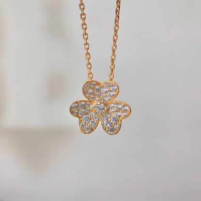 [BLUE TEARS]FLOWER DIAMOND NECKLACE