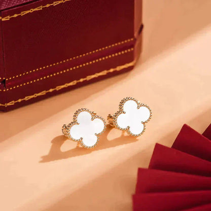 [BLUE TEARS]CLOVER MEDIUM 1 MOTIFS  WHITE MOP STUD EARRINGS