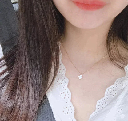 [BLUE TEARS]CLOVER MINI 9.5MM WHITE MOTHER-OF-PEARL NECKLACE