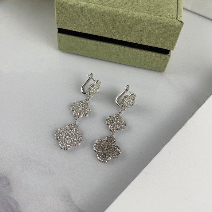 [BLUE TEARS]CLOVER 3 MOTIF DIAMOND SILVER DROP EARRINGS