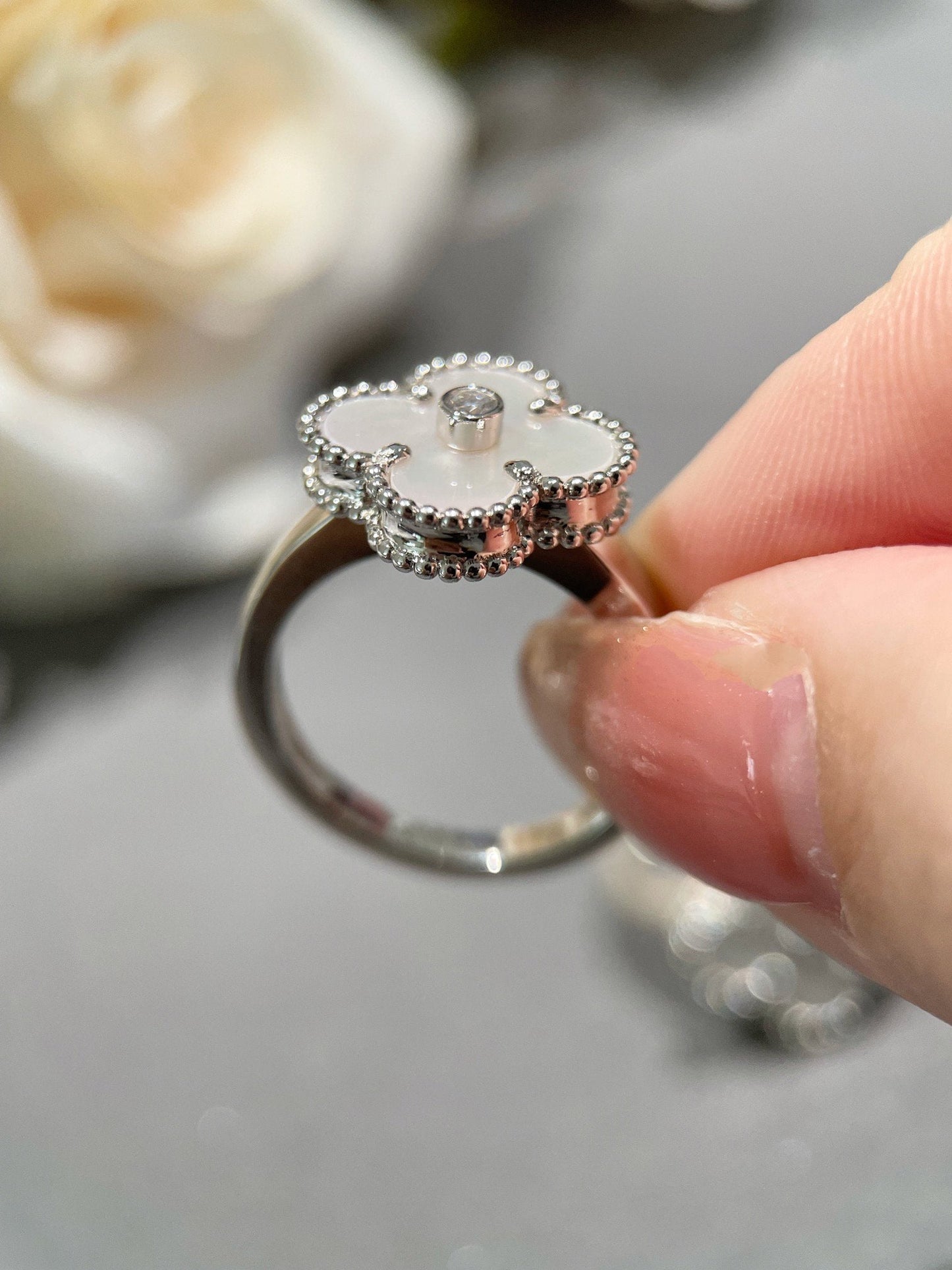 [BLUE TEARS]CLOVER SILVER MOP DIAMOND RING