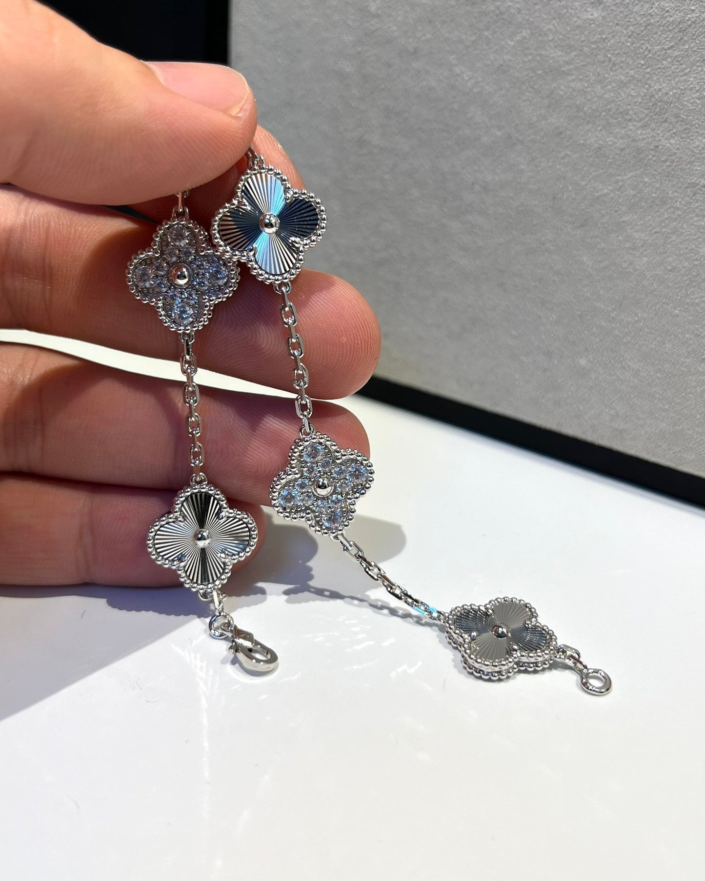 [BLUE TEARS]CLOVER 5 MOTIF SILVER DIAMOND BRACELET