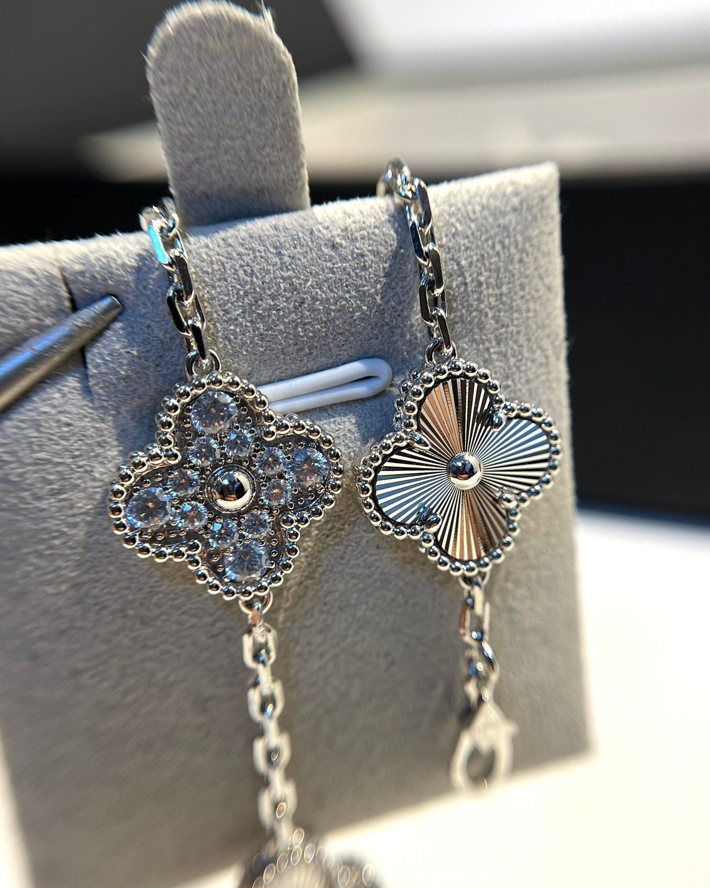 [BLUE TEARS]CLOVER 5 MOTIF SILVER DIAMOND BRACELET