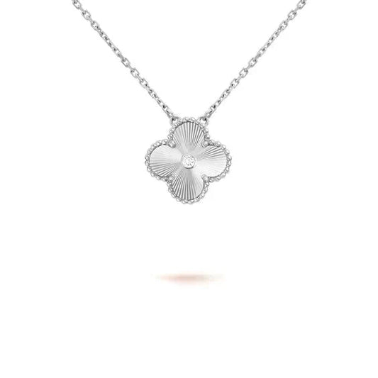 [BLUE TEARS]CLOVER  15MM DIAMOND LASER NECKLACE SILVER