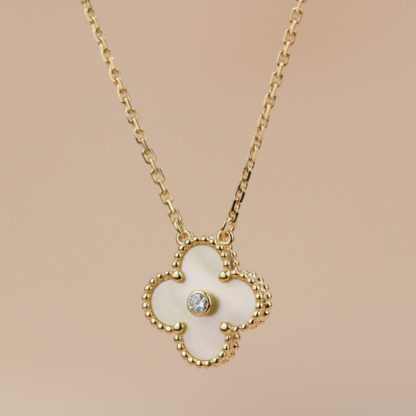 [BLUE TEARS]CLOVER 15MM DIAMOND GOLD MOTHER OF PEARL NECKLACE