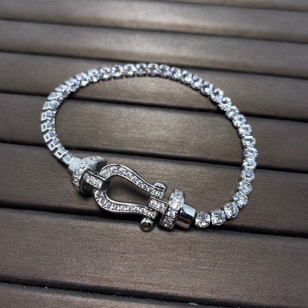 [BLUE TEARS]FORCE  HORSESHOE  DIAMOND TENNIS BRACELET