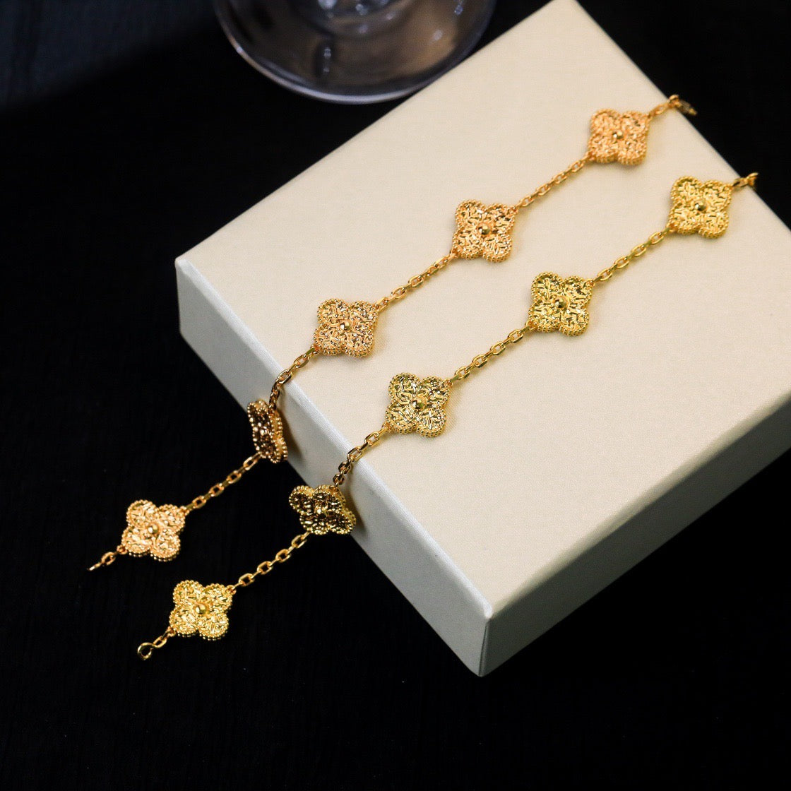 [BLUE TEARS]CLOVER 5 MOTIFS BRONZING BRACELET