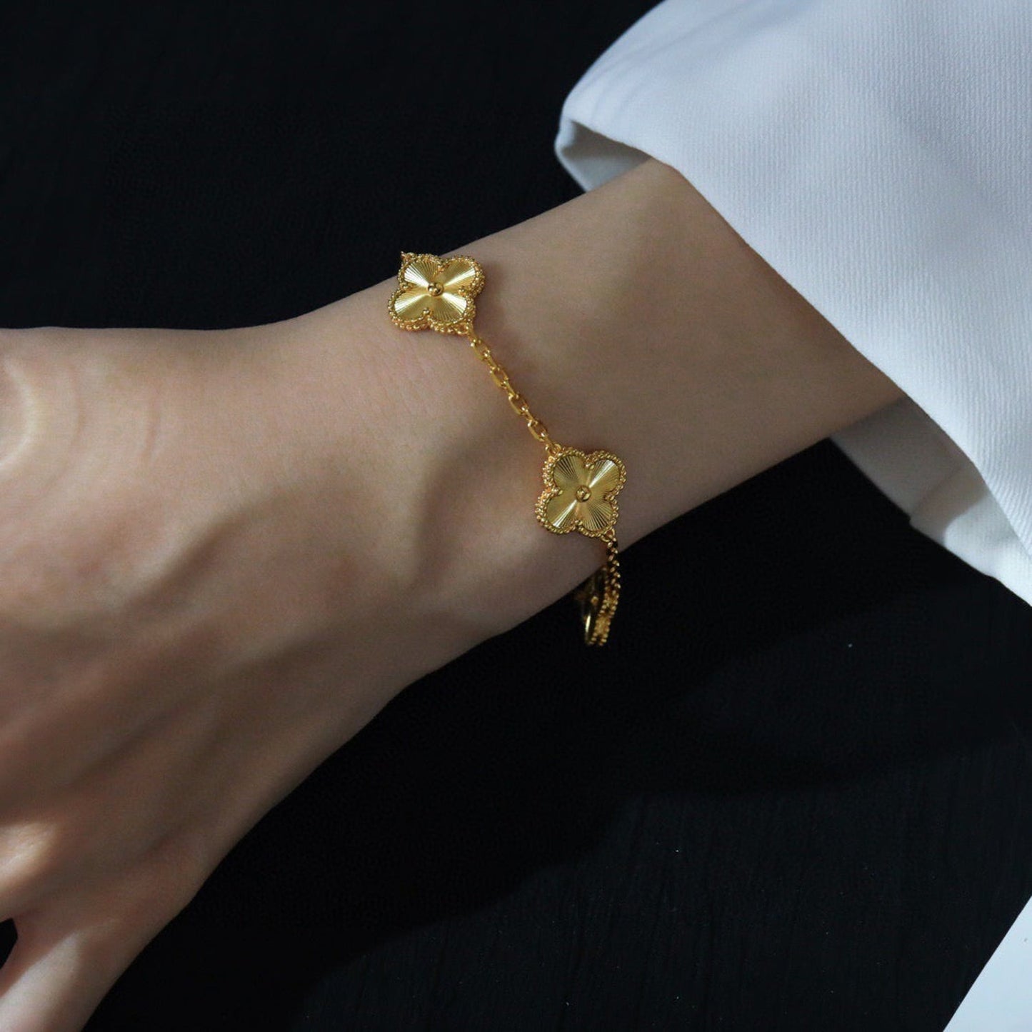 [BLUE TEARS]CLOVER 5 FLOWERS LASER BRACELET