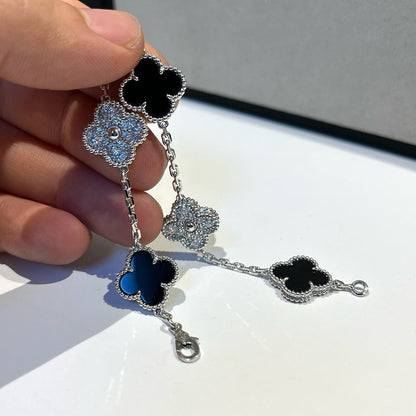 [BLUE TEARS] CLOVER 5 MOTIF ONYXS BRACELET COLLECTION