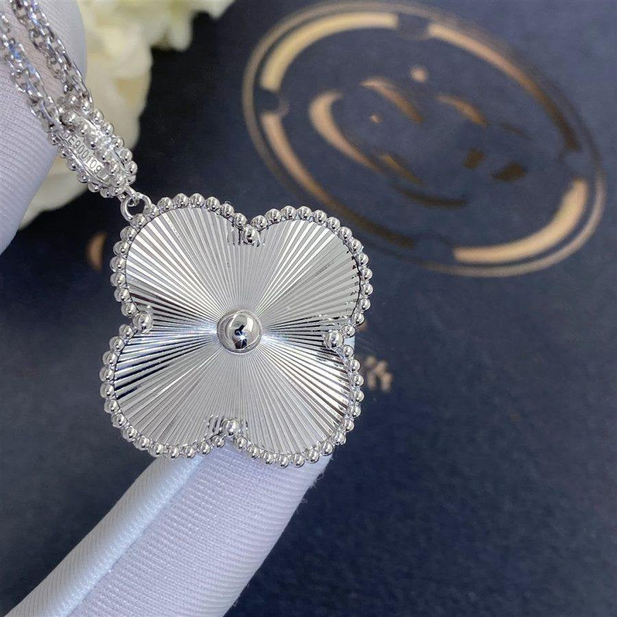 [BLUE TEARS]CLOVER 25MM SILVER BIG CLOVER NECKLACE