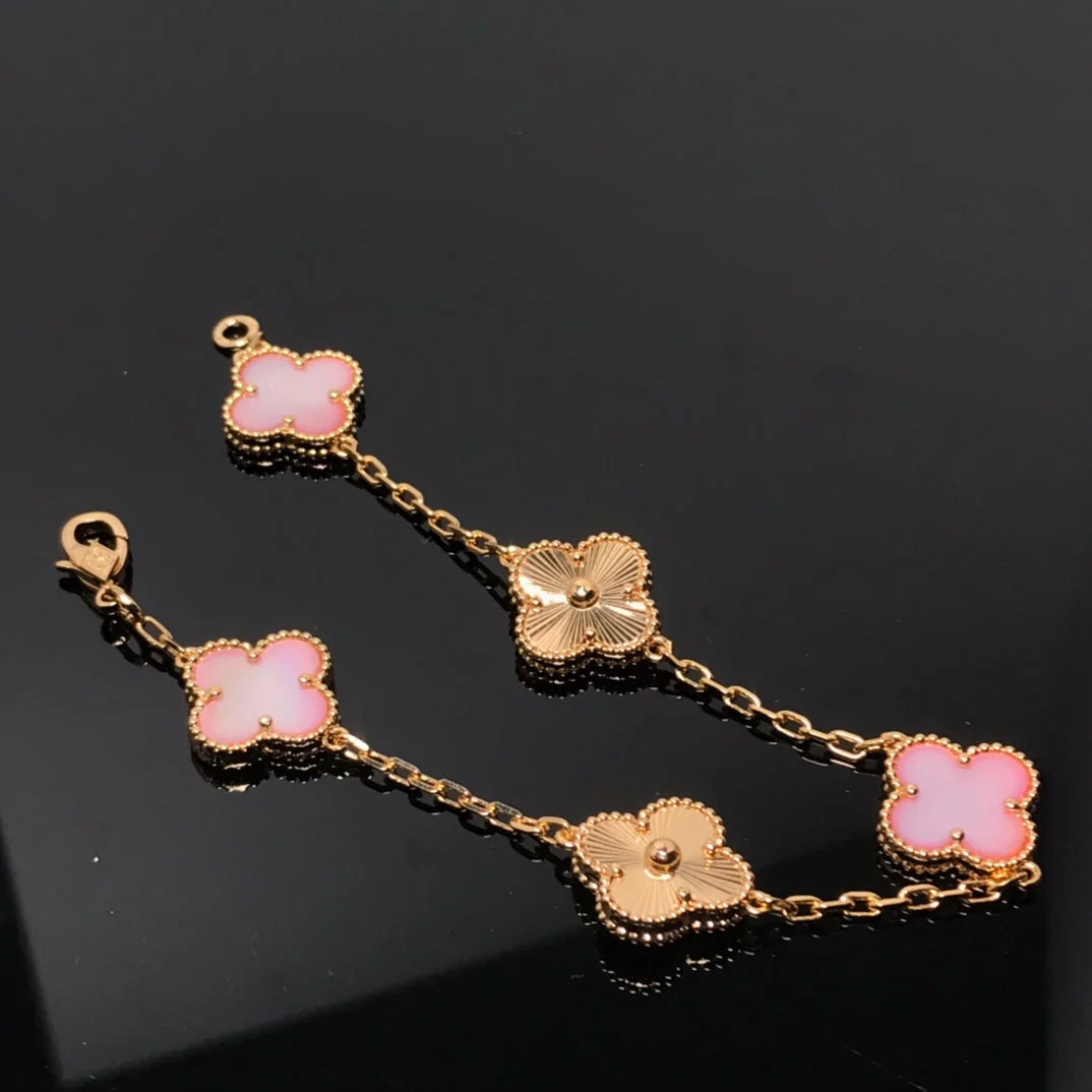 [BLUE TEARS] CLOVER 5 MOTIFS  PINK MOP BRACELET COLLECTION